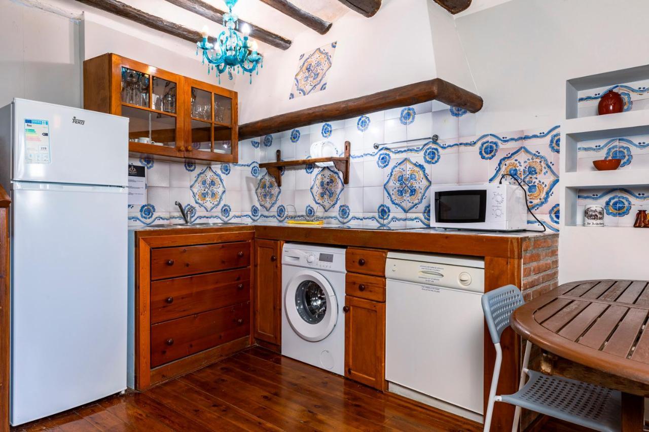 Apartamentos Vino Tinto Y Restaurante Tomate Rosa Адауэска Экстерьер фото