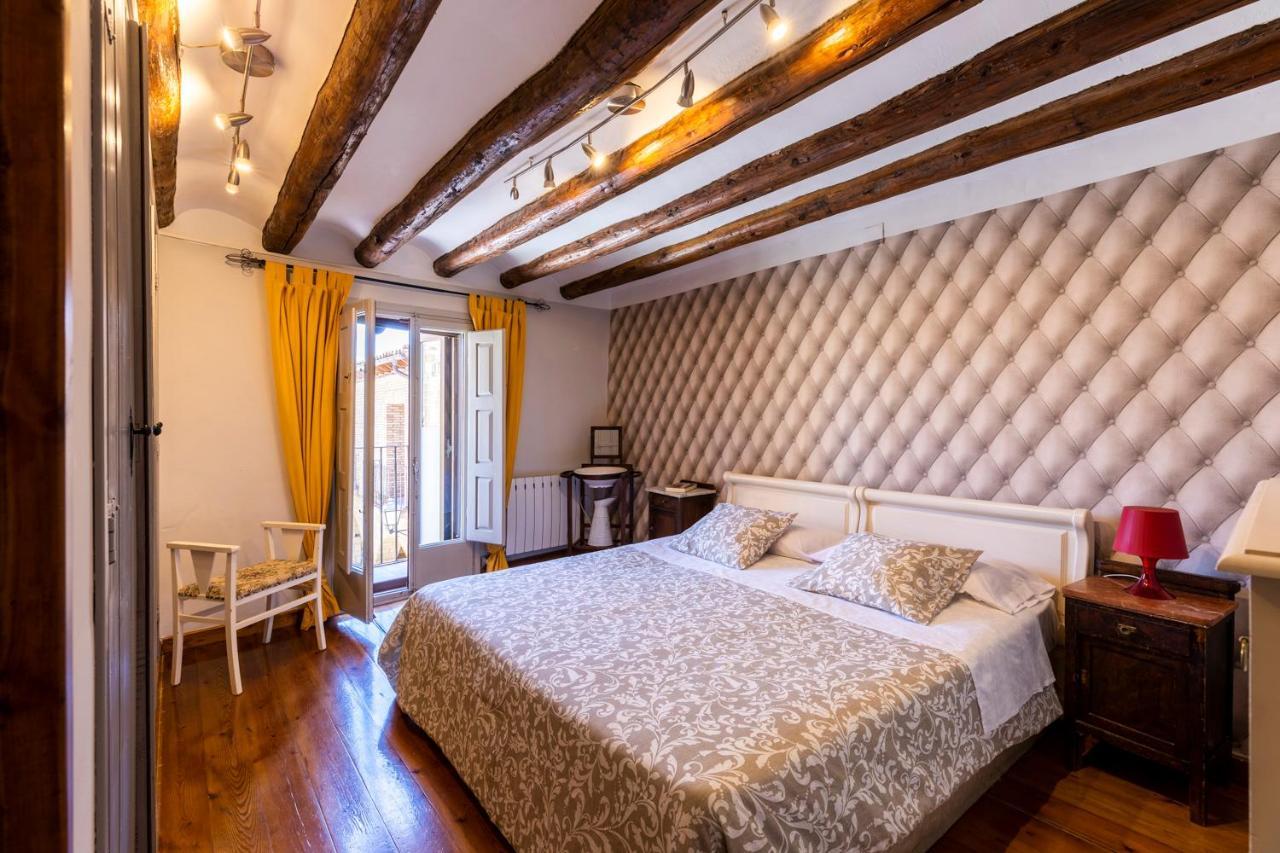 Apartamentos Vino Tinto Y Restaurante Tomate Rosa Адауэска Экстерьер фото
