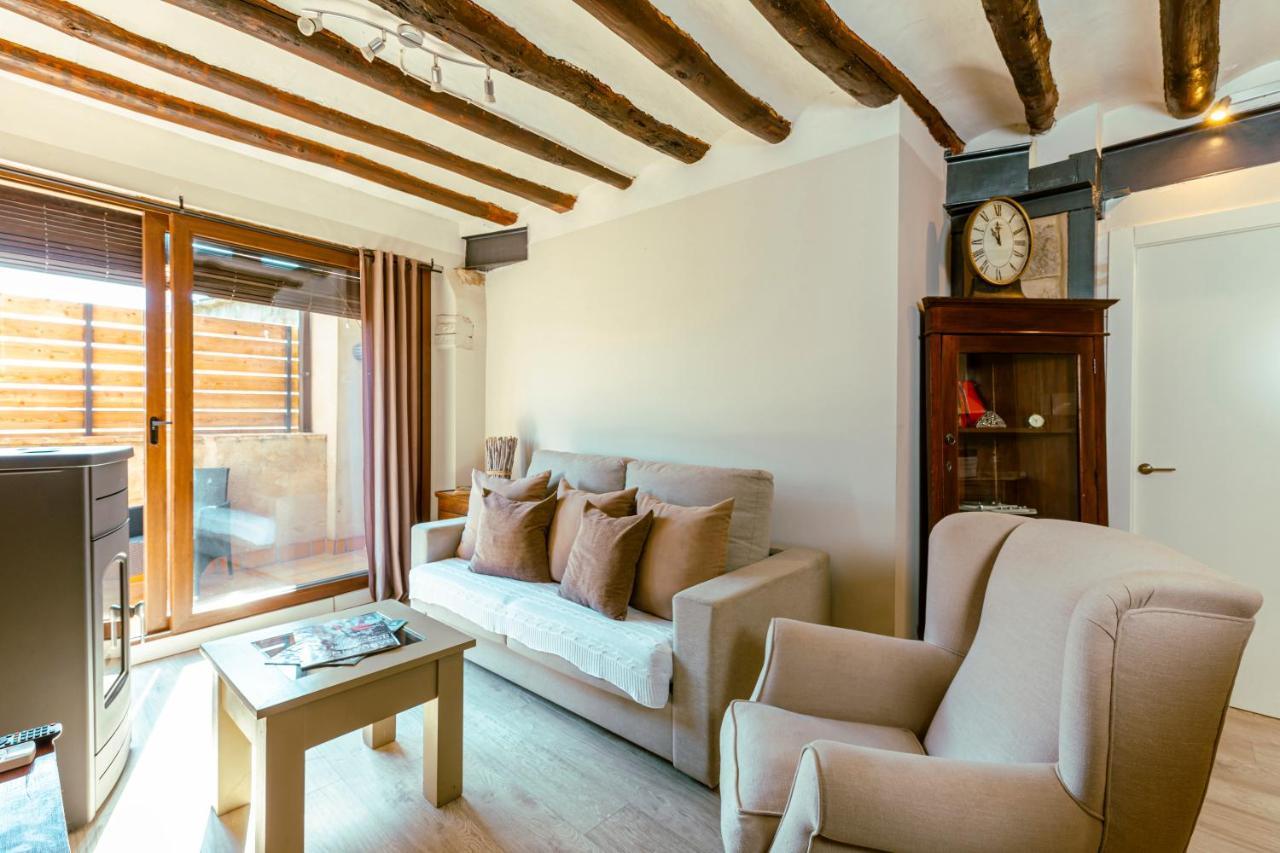 Apartamentos Vino Tinto Y Restaurante Tomate Rosa Адауэска Экстерьер фото