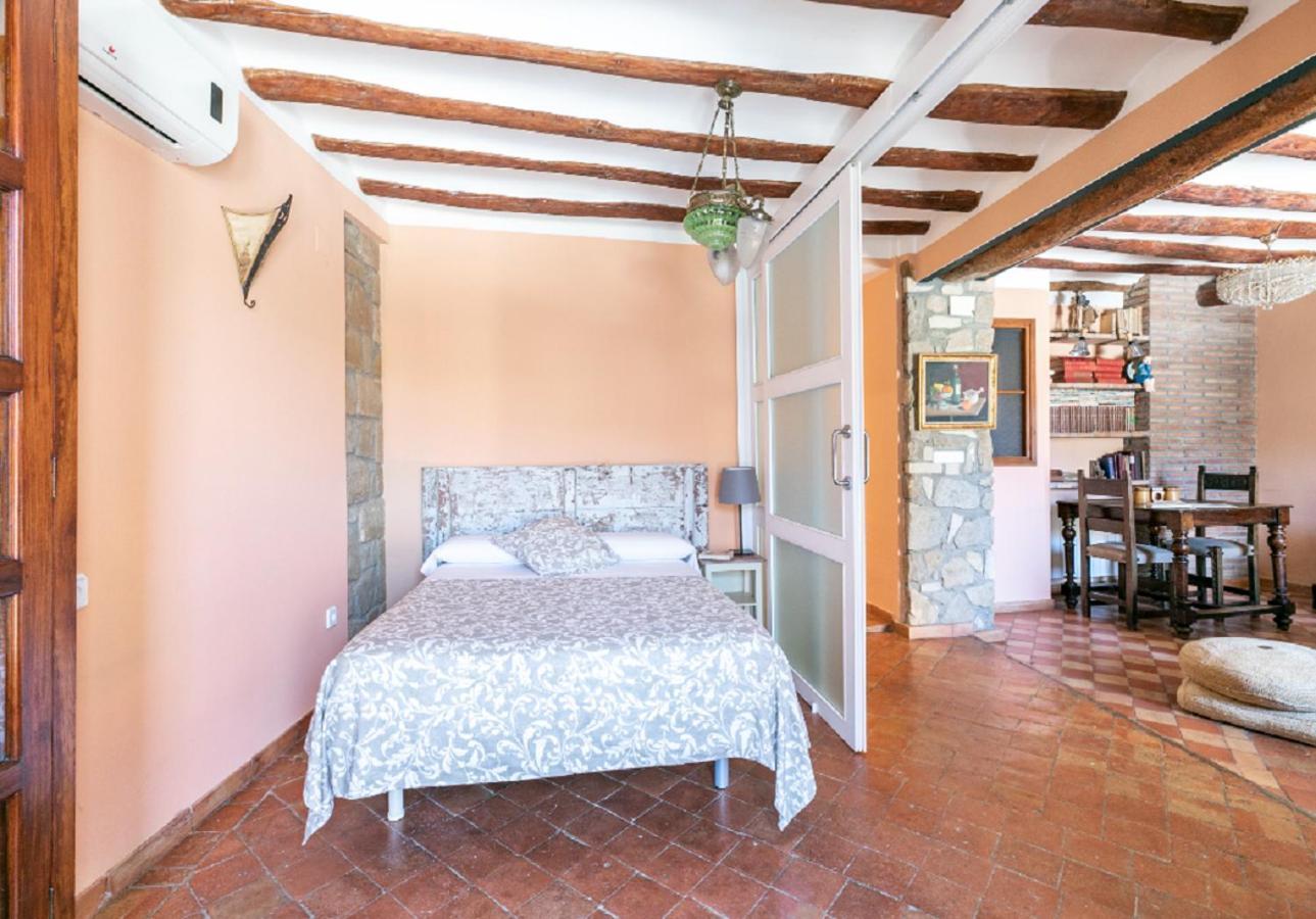Apartamentos Vino Tinto Y Restaurante Tomate Rosa Адауэска Экстерьер фото
