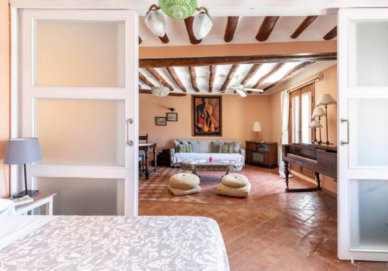 Apartamentos Vino Tinto Y Restaurante Tomate Rosa Адауэска Экстерьер фото